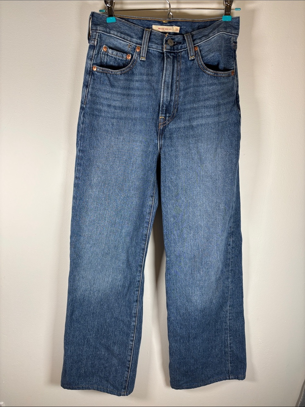 Levi’s Ribcage Wide Leg Jeans Size 25